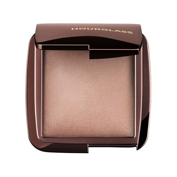 Hourglass Ambient Lighting Powder