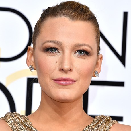 Matte Smoky Eye Makeup How-to: Blake Lively