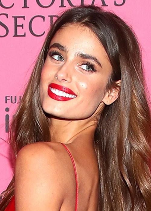 Taylor Hill acne struggles