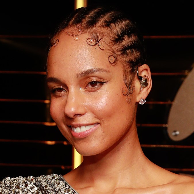 The Best Celebrity Beauty Looks From The Grammy Awards