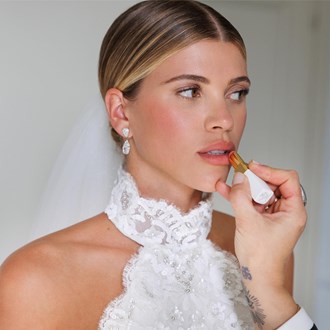 /media/56759/sofia-richie-wedding-makeup-pd-sq.png